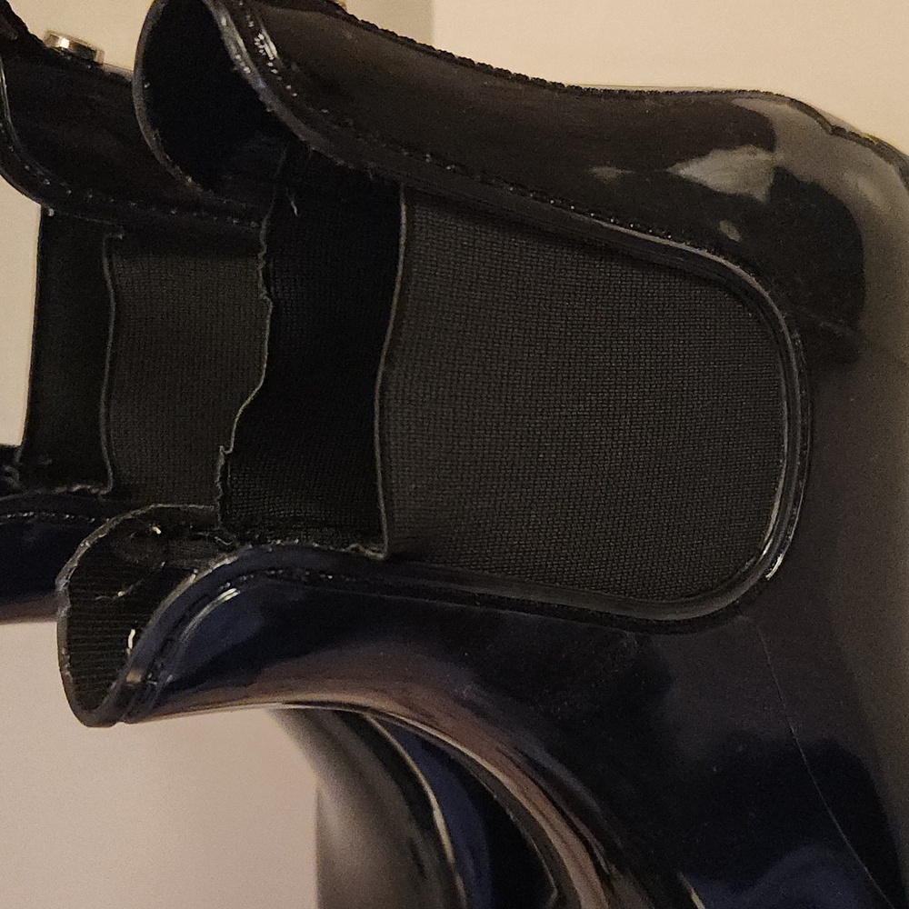 Marc Fisher SZ 7 Black Ankle Rain Boots - Picture 2 of 6